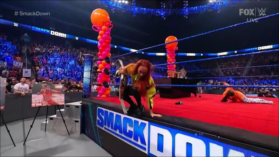 WWE_Friday_Night_SmackDown_2021_09_17_720p_HDTV_x264-NWCHD_mp4_004989442.jpg