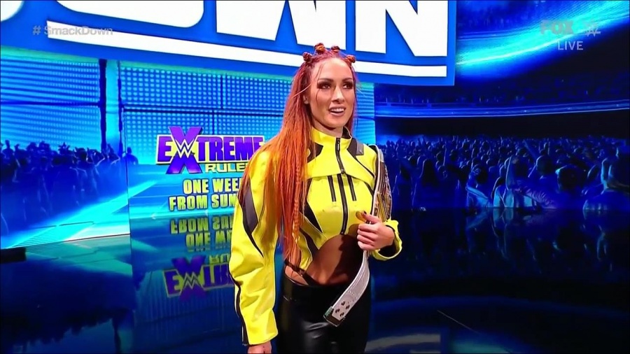 WWE_Friday_Night_SmackDown_2021_09_17_720p_HDTV_x264-NWCHD_mp4_005012665.jpg
