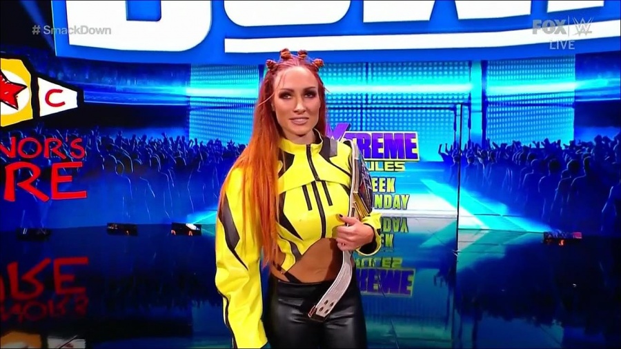 WWE_Friday_Night_SmackDown_2021_09_17_720p_HDTV_x264-NWCHD_mp4_005016669.jpg