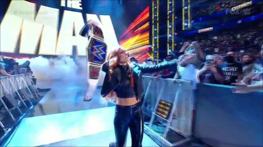 WWE_Friday_Night_SmackDown_2021_09_24_1080p_HDTV_x264-NWCHD_mp4_000085618.jpg