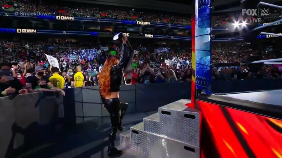 WWE_Friday_Night_SmackDown_2021_09_24_1080p_HDTV_x264-NWCHD_mp4_000091224.jpg