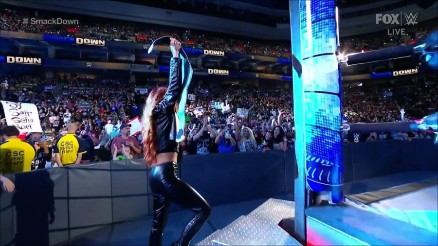 WWE_Friday_Night_SmackDown_2021_09_24_1080p_HDTV_x264-NWCHD_mp4_000092625.jpg