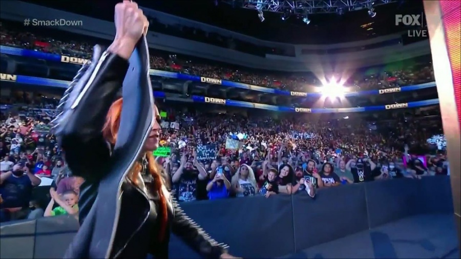 WWE_Friday_Night_SmackDown_2021_09_24_1080p_HDTV_x264-NWCHD_mp4_000094027.jpg