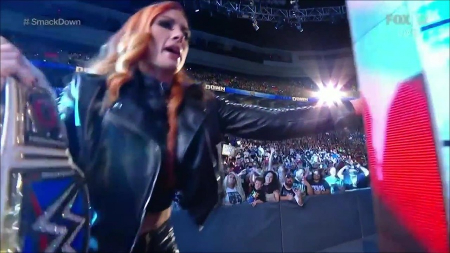 WWE_Friday_Night_SmackDown_2021_09_24_1080p_HDTV_x264-NWCHD_mp4_000094727.jpg
