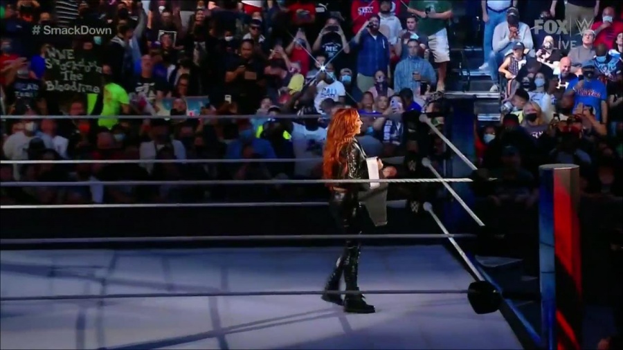 WWE_Friday_Night_SmackDown_2021_09_24_1080p_HDTV_x264-NWCHD_mp4_000110143.jpg
