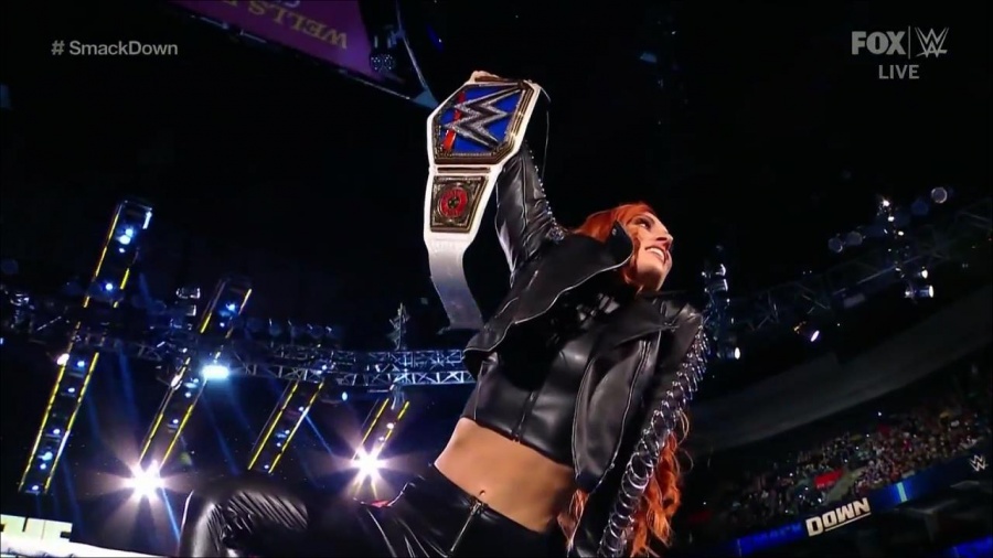 WWE_Friday_Night_SmackDown_2021_09_24_1080p_HDTV_x264-NWCHD_mp4_000112946.jpg