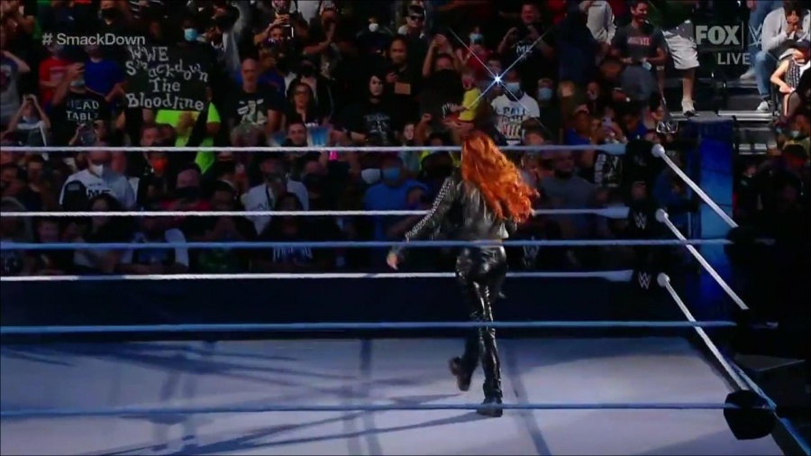 WWE_Friday_Night_SmackDown_2021_09_24_1080p_HDTV_x264-NWCHD_mp4_000117150.jpg