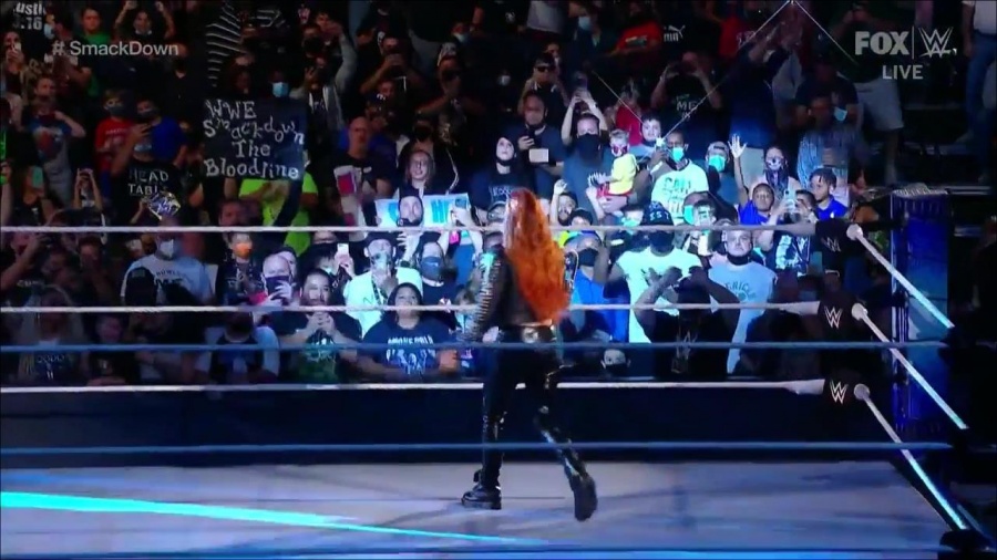WWE_Friday_Night_SmackDown_2021_09_24_1080p_HDTV_x264-NWCHD_mp4_000117851.jpg