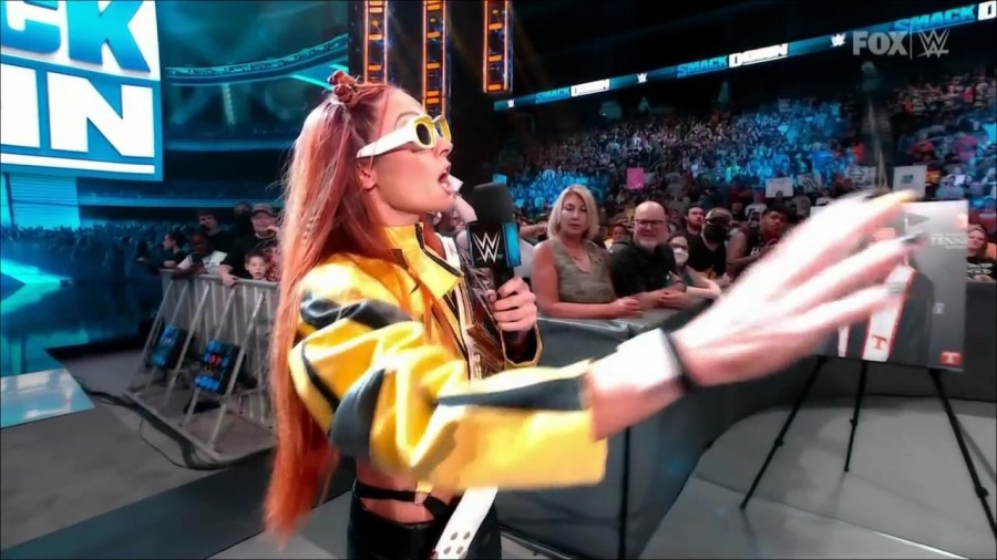 WWE_Friday_Night_SmackDown_2021_09_24_1080p_HDTV_x264-NWCHD_mp4_000202602.jpg