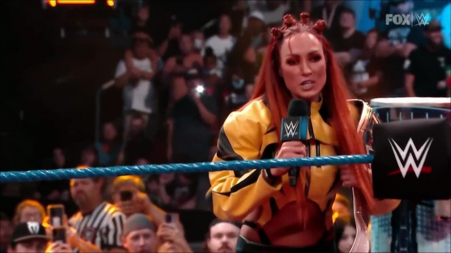 WWE_Friday_Night_SmackDown_2021_09_24_1080p_HDTV_x264-NWCHD_mp4_000206105.jpg