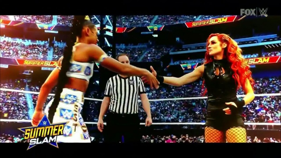 WWE_Friday_Night_SmackDown_2021_09_24_1080p_HDTV_x264-NWCHD_mp4_000215215.jpg