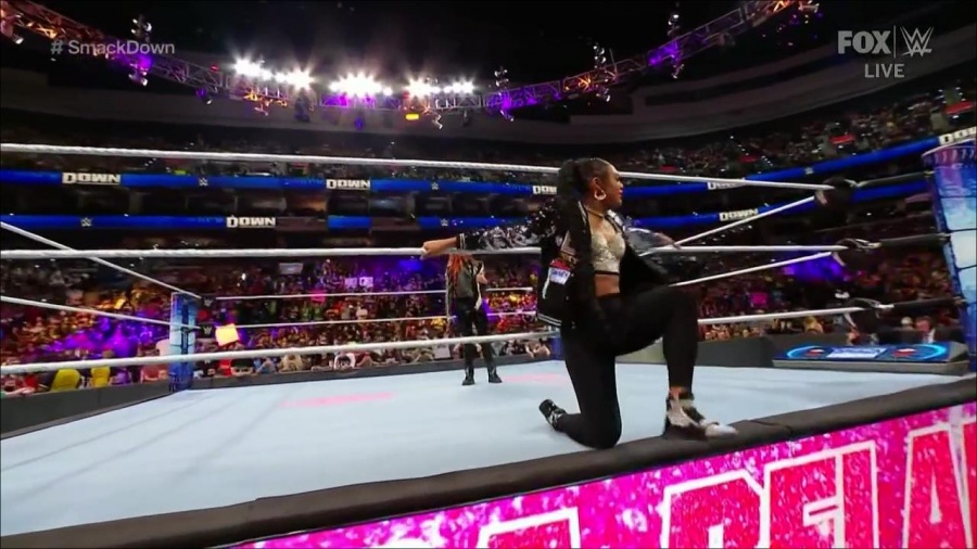 WWE_Friday_Night_SmackDown_2021_09_24_1080p_HDTV_x264-NWCHD_mp4_000475508.jpg