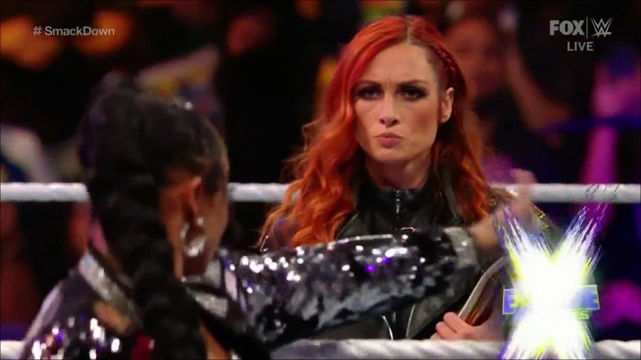 WWE_Friday_Night_SmackDown_2021_09_24_1080p_HDTV_x264-NWCHD_mp4_000476909.jpg