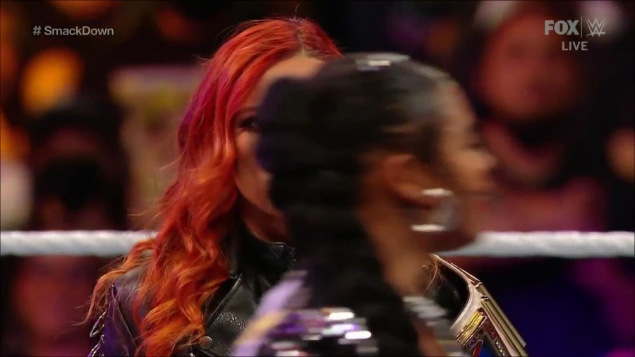 WWE_Friday_Night_SmackDown_2021_09_24_1080p_HDTV_x264-NWCHD_mp4_000494427.jpg