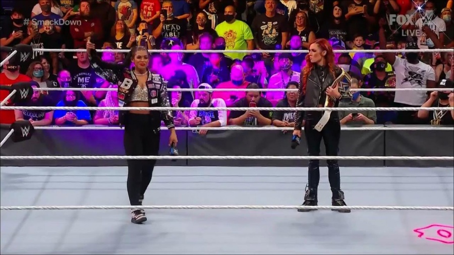WWE_Friday_Night_SmackDown_2021_09_24_1080p_HDTV_x264-NWCHD_mp4_000496529.jpg