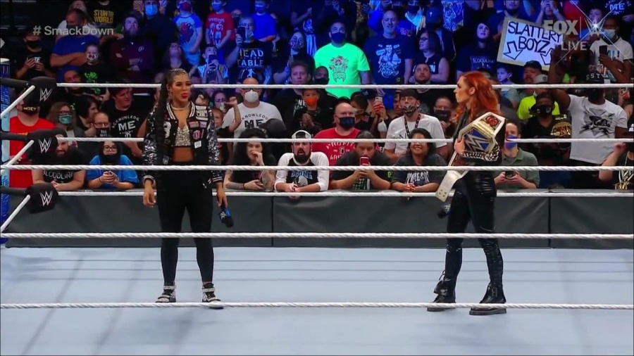 WWE_Friday_Night_SmackDown_2021_09_24_1080p_HDTV_x264-NWCHD_mp4_000498631.jpg