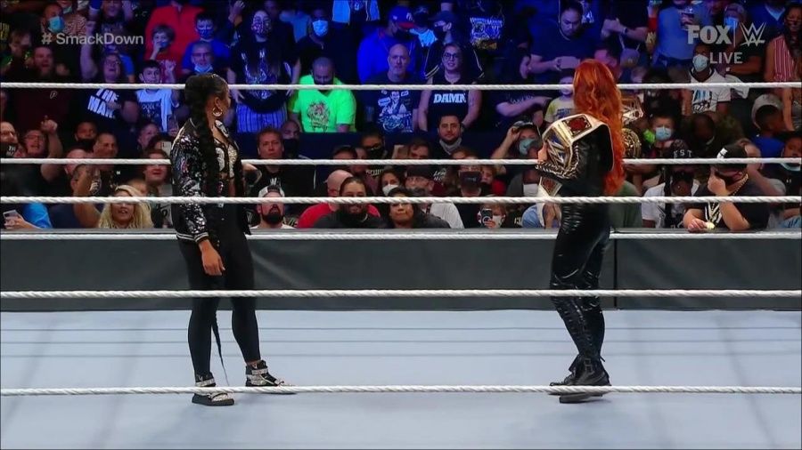WWE_Friday_Night_SmackDown_2021_09_24_1080p_HDTV_x264-NWCHD_mp4_000523856.jpg