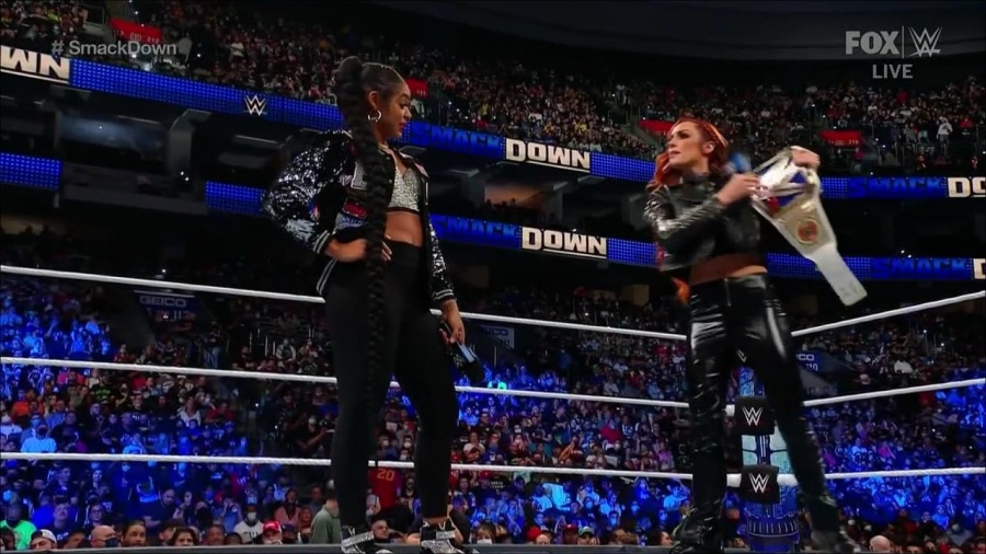 WWE_Friday_Night_SmackDown_2021_09_24_1080p_HDTV_x264-NWCHD_mp4_000576409.jpg