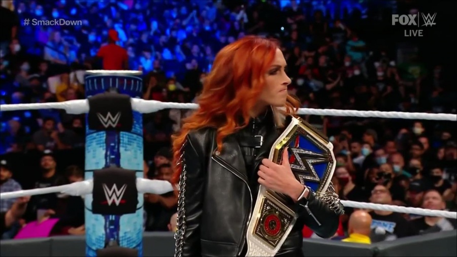 WWE_Friday_Night_SmackDown_2021_09_24_1080p_HDTV_x264-NWCHD_mp4_000701834.jpg