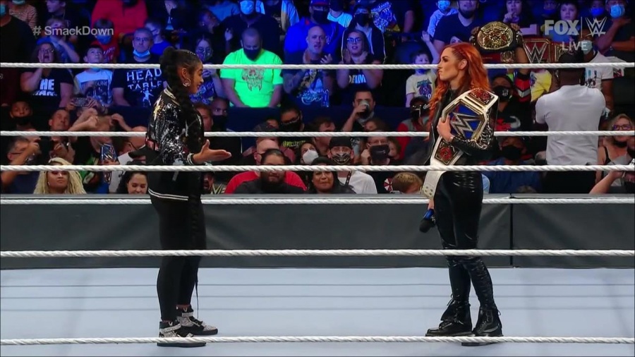 WWE_Friday_Night_SmackDown_2021_09_24_1080p_HDTV_x264-NWCHD_mp4_000706038.jpg