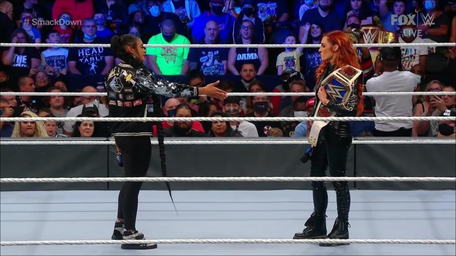 WWE_Friday_Night_SmackDown_2021_09_24_1080p_HDTV_x264-NWCHD_mp4_000710943.jpg