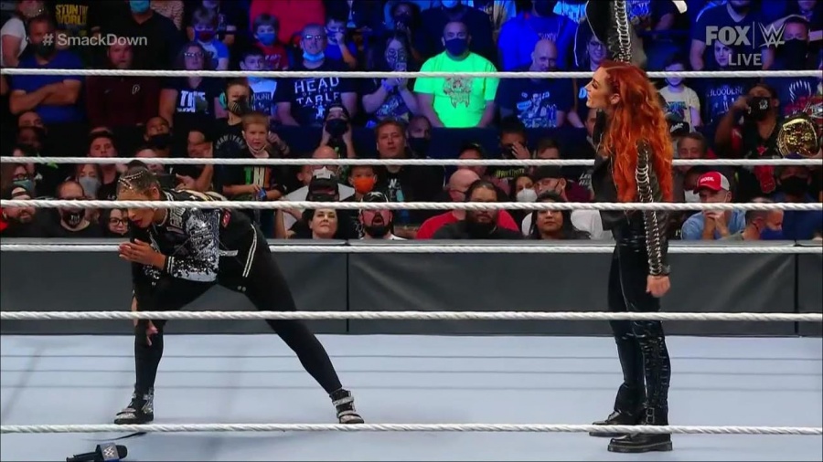 WWE_Friday_Night_SmackDown_2021_09_24_1080p_HDTV_x264-NWCHD_mp4_000726358.jpg