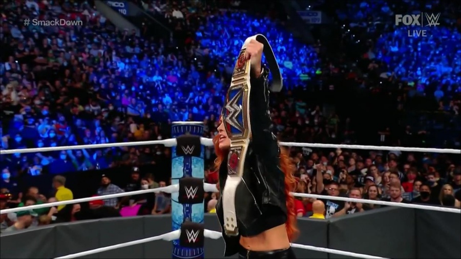 WWE_Friday_Night_SmackDown_2021_09_24_1080p_HDTV_x264-NWCHD_mp4_000729161.jpg