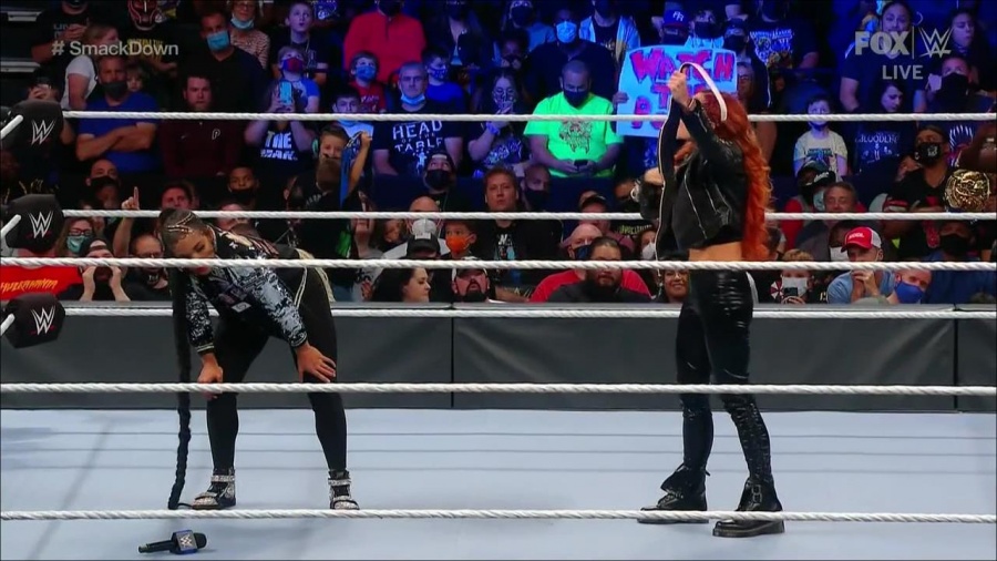 WWE_Friday_Night_SmackDown_2021_09_24_1080p_HDTV_x264-NWCHD_mp4_000731964.jpg