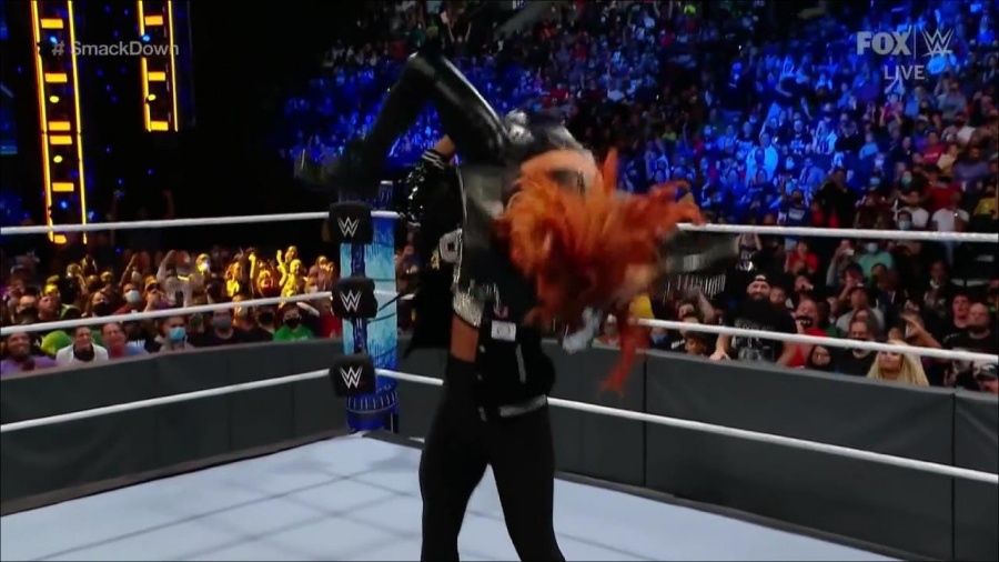 WWE_Friday_Night_SmackDown_2021_09_24_1080p_HDTV_x264-NWCHD_mp4_000763496.jpg