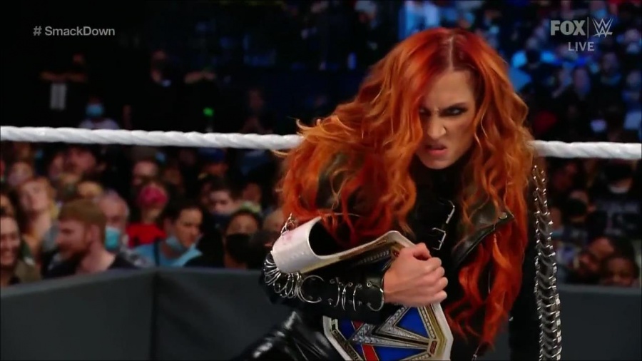 WWE_Friday_Night_SmackDown_2021_09_24_1080p_HDTV_x264-NWCHD_mp4_000803435.jpg