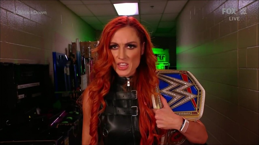 WWE_Friday_Night_SmackDown_2021_09_24_1080p_HDTV_x264-NWCHD_mp4_003923835.jpg