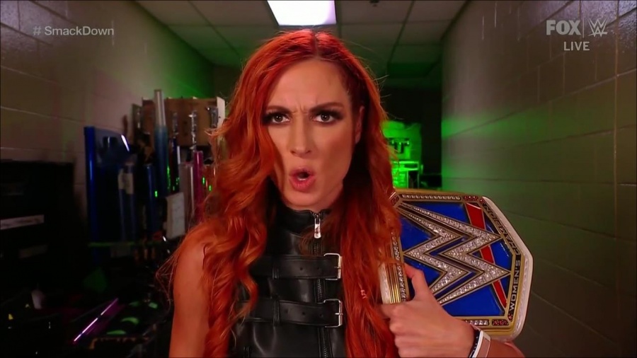 WWE_Friday_Night_SmackDown_2021_09_24_1080p_HDTV_x264-NWCHD_mp4_003935747.jpg