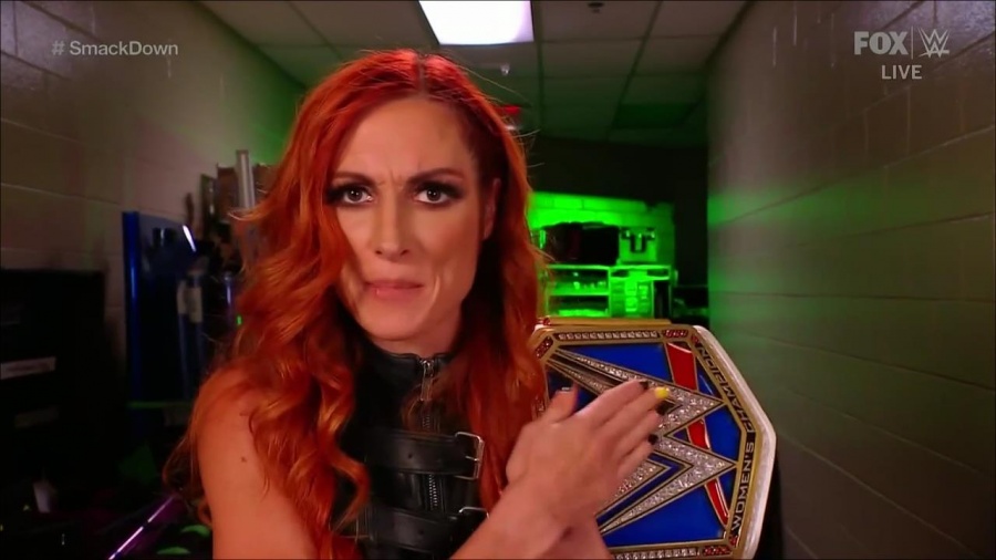 WWE_Friday_Night_SmackDown_2021_09_24_1080p_HDTV_x264-NWCHD_mp4_003939250.jpg