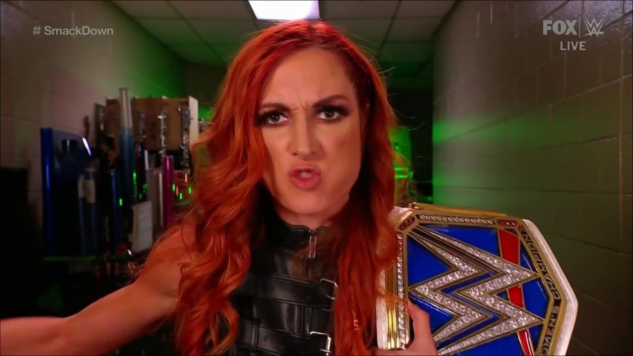 WWE_Friday_Night_SmackDown_2021_09_24_1080p_HDTV_x264-NWCHD_mp4_003942754.jpg