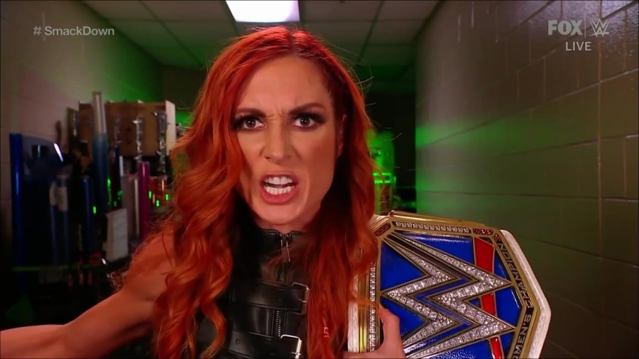 WWE_Friday_Night_SmackDown_2021_09_24_1080p_HDTV_x264-NWCHD_mp4_003944155.jpg