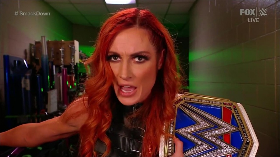 WWE_Friday_Night_SmackDown_2021_09_24_1080p_HDTV_x264-NWCHD_mp4_003949060.jpg