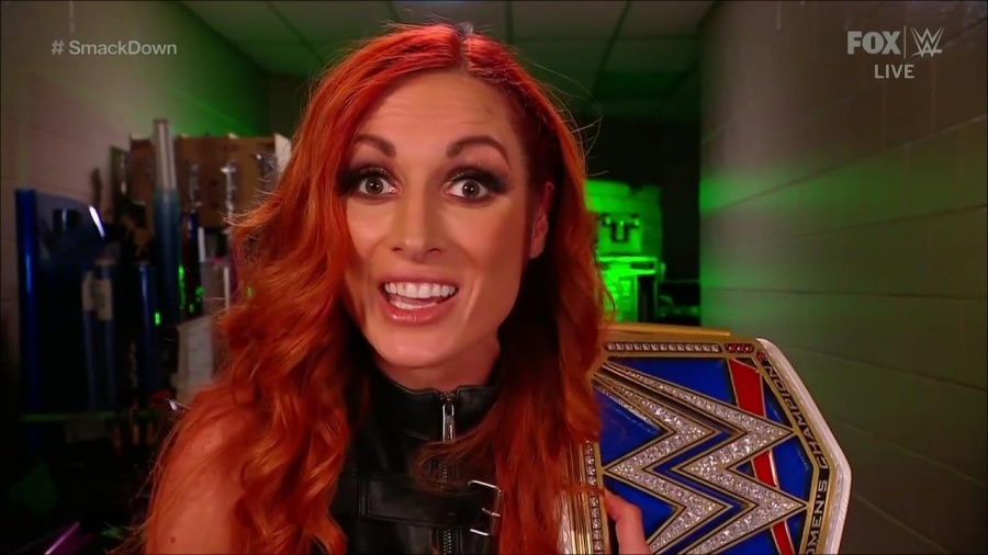 WWE_Friday_Night_SmackDown_2021_09_24_1080p_HDTV_x264-NWCHD_mp4_003953264.jpg
