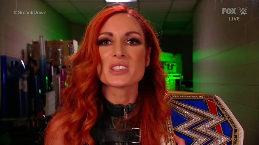 WWE_Friday_Night_SmackDown_2021_09_24_1080p_HDTV_x264-NWCHD_mp4_003959570.jpg