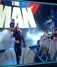 WWE_Friday_Night_SmackDown_2021_09_24_1080p_HDTV_x264-NWCHD_mp4_000081414.jpg