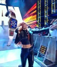 WWE_Friday_Night_SmackDown_2021_09_24_1080p_HDTV_x264-NWCHD_mp4_000085618.jpg