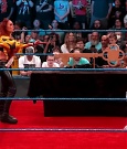 WWE_Friday_Night_SmackDown_2021_09_24_1080p_HDTV_x264-NWCHD_mp4_000213112.jpg