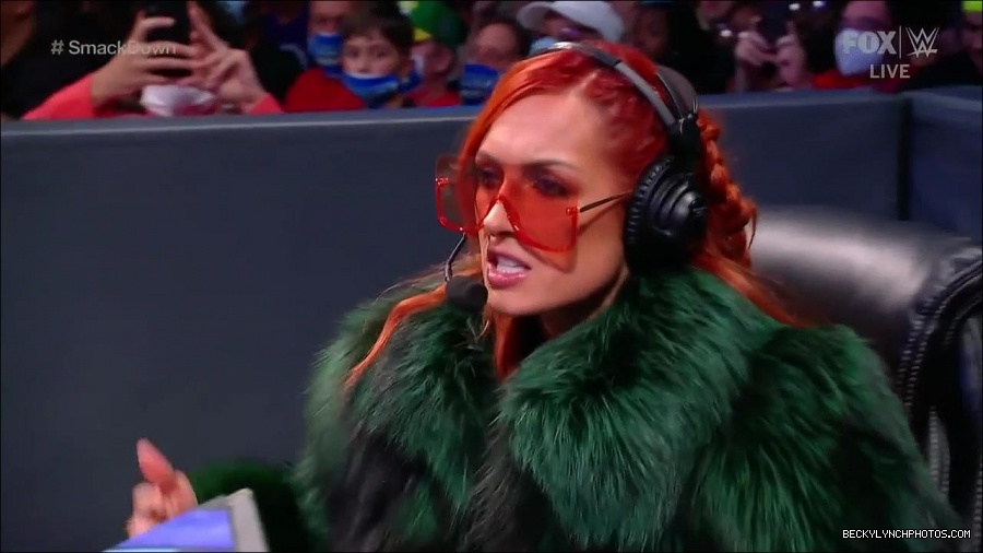 WWE_Friday_Night_SmackDown_2021_10_01_720p_HDTV_x264-NWCHD_mp4_004432235.jpg