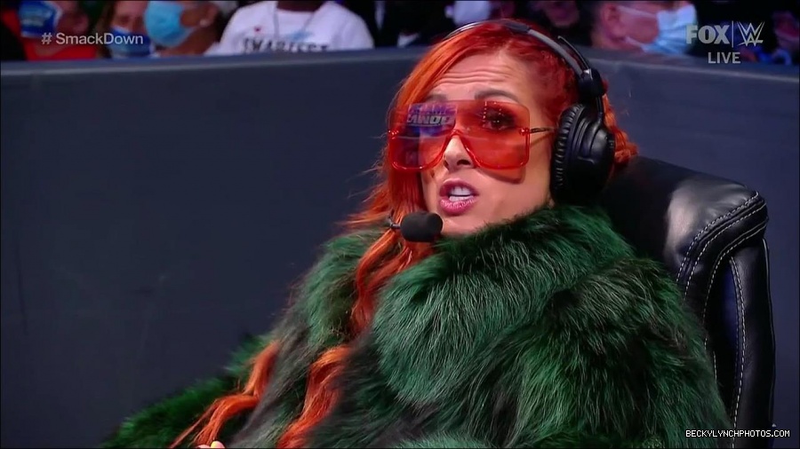 WWE_Friday_Night_SmackDown_2021_10_01_720p_HDTV_x264-NWCHD_mp4_004583664.jpg