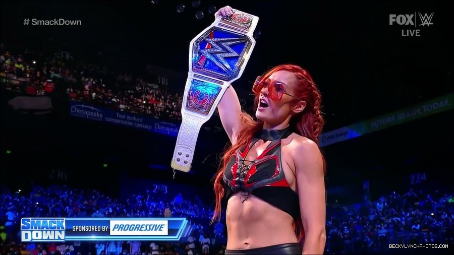 WWE_Friday_Night_SmackDown_2021_10_01_720p_HDTV_x264-NWCHD_mp4_004991471.jpg