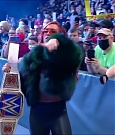 WWE_Friday_Night_SmackDown_2021_10_01_720p_HDTV_x264-NWCHD_mp4_004333436.jpg