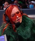 WWE_Friday_Night_SmackDown_2021_10_01_720p_HDTV_x264-NWCHD_mp4_004449753.jpg