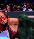 WWE_Friday_Night_SmackDown_2021_10_01_720p_HDTV_x264-NWCHD_mp4_004503006.jpg