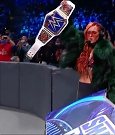 WWE_Friday_Night_SmackDown_2021_10_01_720p_HDTV_x264-NWCHD_mp4_004553456.jpg