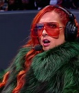 WWE_Friday_Night_SmackDown_2021_10_01_720p_HDTV_x264-NWCHD_mp4_004586467.jpg