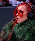 WWE_Friday_Night_SmackDown_2021_10_01_720p_HDTV_x264-NWCHD_mp4_004653033.jpg